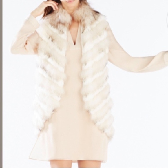BCBG MAXAZRIA Darah Fur Vest in Cream~ Excellent Condition ~ Size XS
$277 - Picture 2 of 12